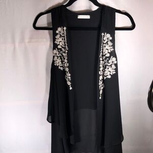 NWOT Chic Black w/ White Embroidery Vest w/ Two Sheer Layers Med Socialite